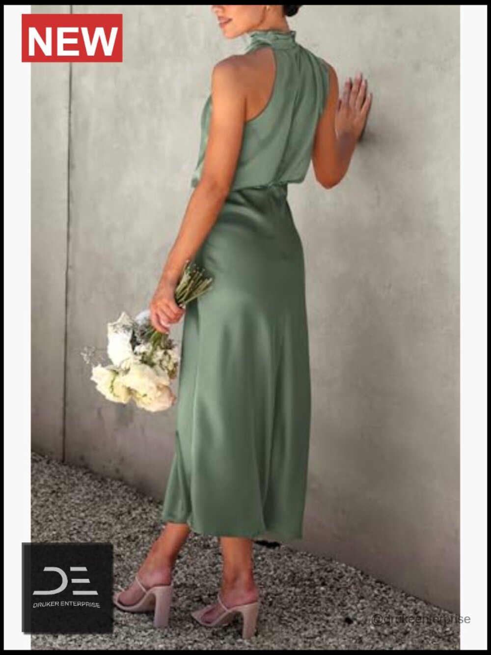 Elegant Sleeveless Mock Neck Maxi Dress with Satin Finish - Picture 2 of 7